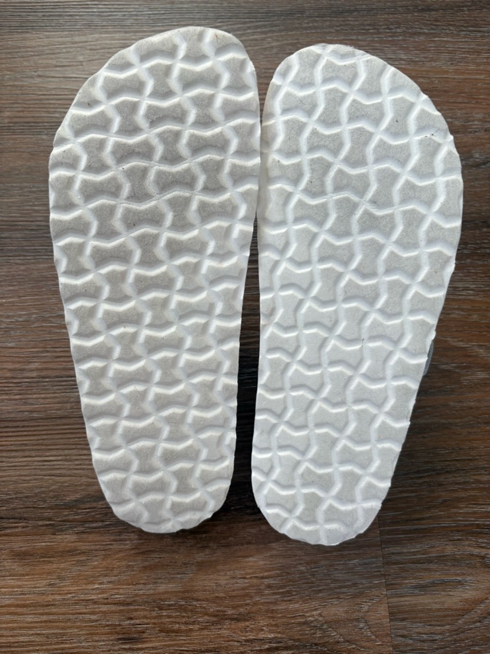Women’s slip on double buckle sandals. - Picture 4 of 4